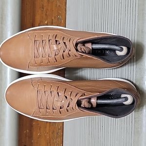 Men's Cole Haan low-top leather sneakers Size 8.